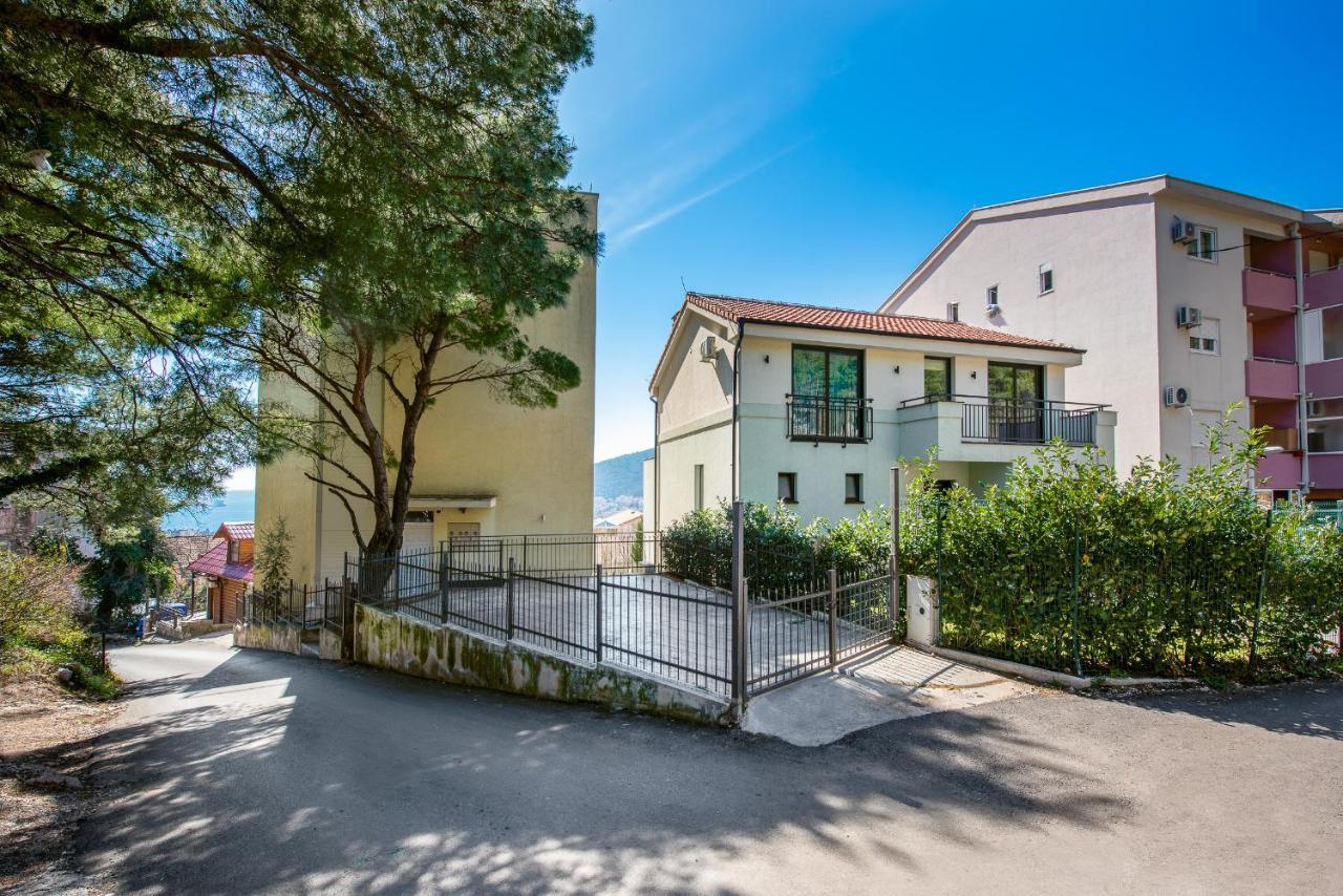 Villa Lazi Sea View ブドヴァ エクステリア 写真